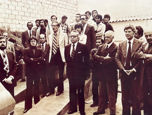 1970: Fundación de Automóviles y Máquinas del Ecuador S.A. (AYMESA) en Quito, Ecuador.