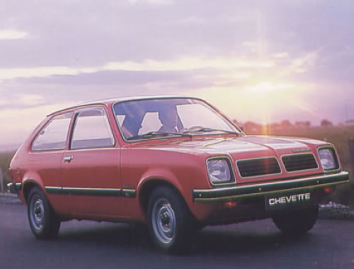 1981: Producción del modelo Chevette Hatchback bajo la marca GMB.